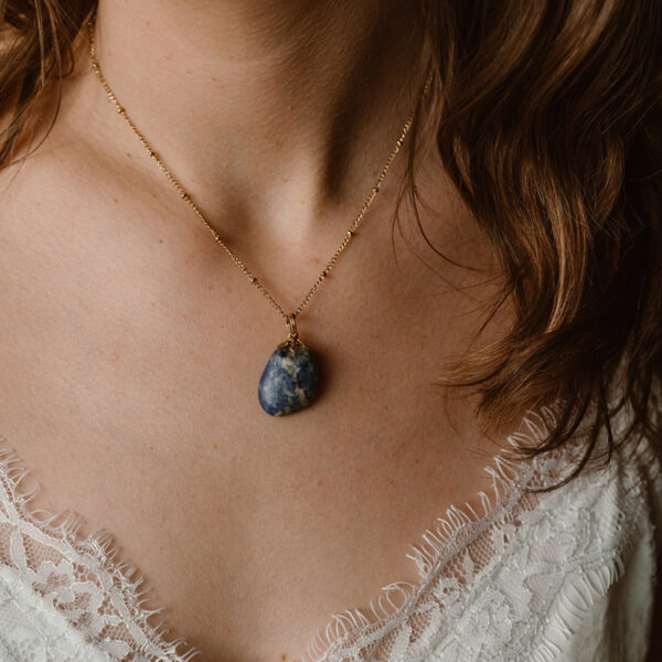 Collier pendentif sodalite pierre naturelle Jolie Nénette