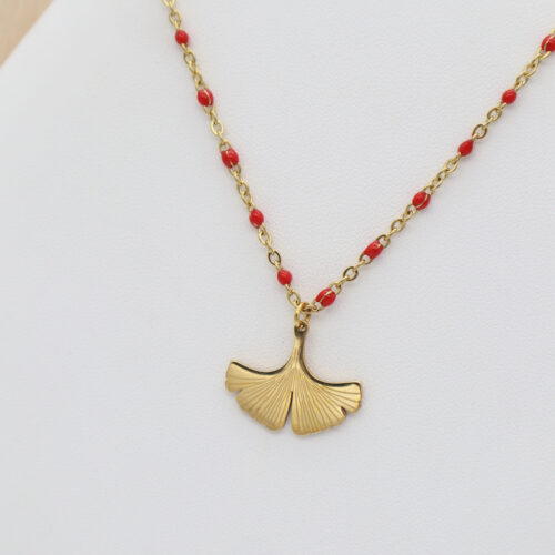 Collier doré feuille ginkgo rouge – PIÈCE UNIQUE